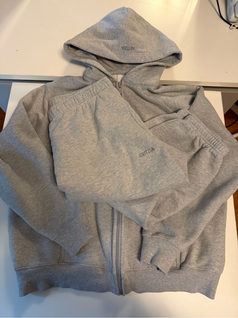 Matching Aritzia Sweatsuit
